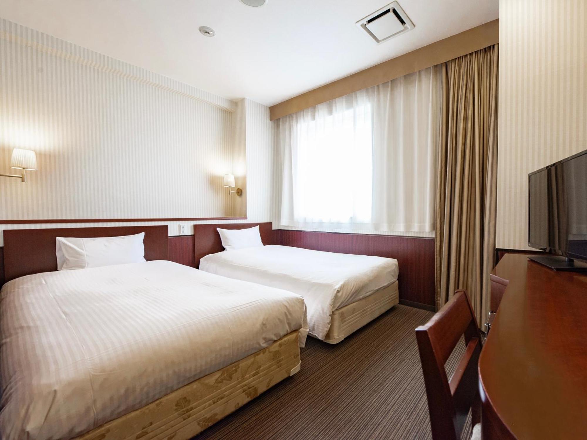 Hotel Hillarys Osaka Quarto foto